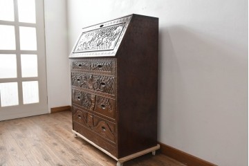 中古　軽井沢彫り　人気の桜柄　立体的に浮き出るような彫刻が見事なライティングビューロー　(R-085256)