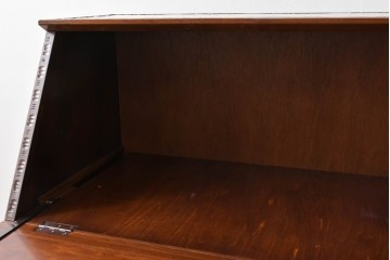 中古　軽井沢彫り　人気の桜柄　立体的に浮き出るような彫刻が見事なライティングビューロー　(R-085256)