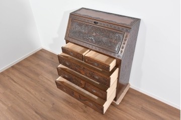 中古　軽井沢彫り　凝った彫刻が美しく和室にも洋室にも合うのが嬉しいライティングビューロー　(R-085256)