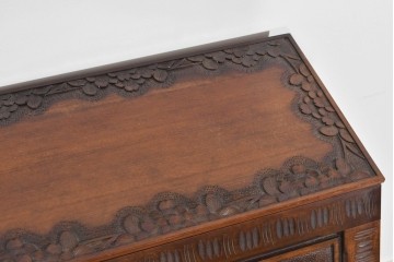 中古　軽井沢彫り　凝った彫刻が美しく和室にも洋室にも合うのが嬉しいライティングビューロー　(R-085256)