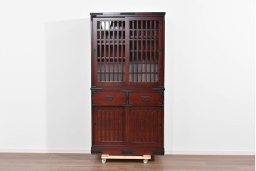 中古　美品　和の品格感じる佇まいが魅力的な格子戸付き水屋箪笥　(R-085260)