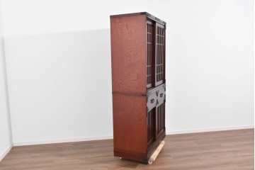 中古　美品　和の品格感じる佇まいが魅力的な格子戸付き水屋箪笥　(R-085260)