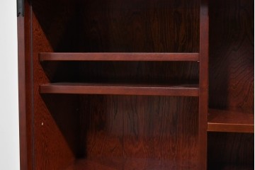 中古　美品　和の品格感じる佇まいが魅力的な格子戸付き水屋箪笥　(R-085260)