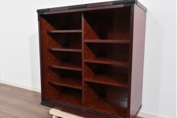 中古　美品　和の品格感じる佇まいが魅力的な格子戸付き水屋箪笥サイドボード　(R-085261)