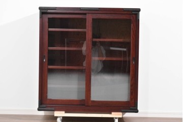 中古　美品　和の品格感じる佇まいが魅力的な格子戸付き水屋箪笥サイドボード　(R-085261)