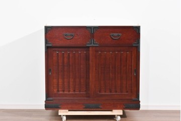 《天板取り付け加工費込み》中古　美品　和の品格感じる佇まいが魅力的な水屋箪笥サイドボード　(R-085262)