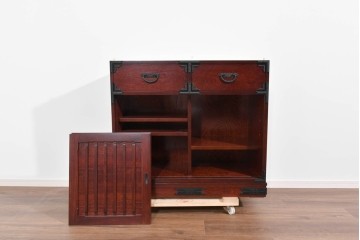 《天板取り付け加工費込み》中古　美品　和の品格感じる佇まいが魅力的な水屋箪笥サイドボード　(R-085262)