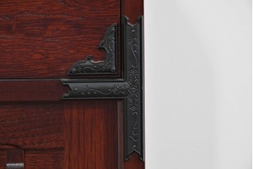 《天板取り付け加工費込み》中古　美品　和の品格感じる佇まいが魅力的な水屋箪笥サイドボード　(R-085262)