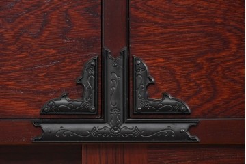 《天板取り付け加工費込み》中古　美品　和の品格感じる佇まいが魅力的な水屋箪笥サイドボード　(R-085262)