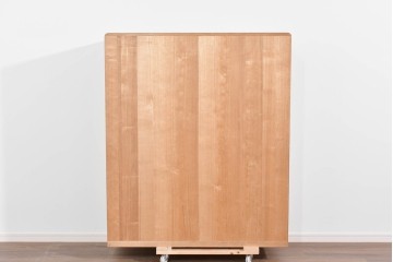 《脚(台輪)取り付け加工費込み》　中古　名店‼ 　桔梗屋箪笥店　伝統工芸師  加藤隆康作　豊富な収納を備えた桐箪笥　(R-085264)