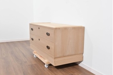 《天板取り付け加工費込み》中古　名店‼ 　桔梗屋箪笥店　伝統工芸師  加藤隆康作　品のある木目が際立つ桐箪笥ローチェスト　(R-085265)