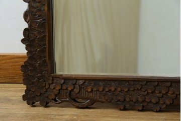 中古　美品　伝統工芸　軽井沢彫り　豪華な桜の立体彫刻が美しい特大鏡　(R-085266)