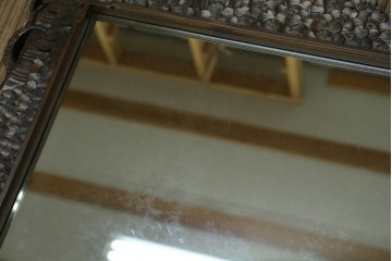 中古　美品　伝統工芸　軽井沢彫り　豪華な桜の立体彫刻が美しい特大鏡　(R-085266)