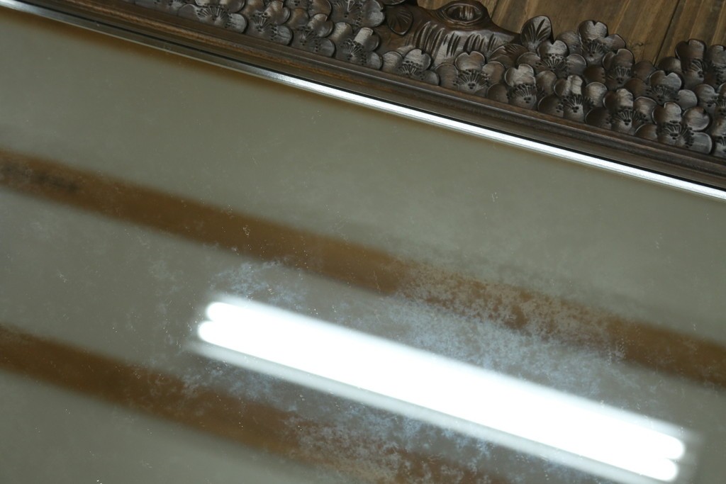 中古　美品　伝統工芸　軽井沢彫り　豪華な桜の立体彫刻が美しい特大鏡　(R-085266)