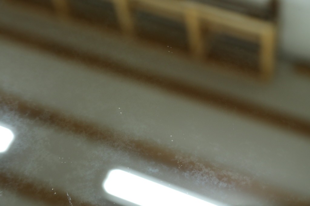 中古　美品　伝統工芸　軽井沢彫り　豪華な桜の立体彫刻が美しい特大鏡　(R-085266)