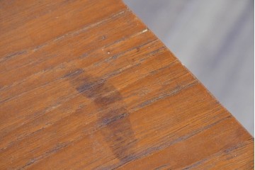 イギリスヴィンテージ　激レア　Hunters of Derby(ハンターズ オブ ダービー)　チーク材　希少な湾曲デザインがお洒落な両面使いのカクテルキャビネット　(R-085267)