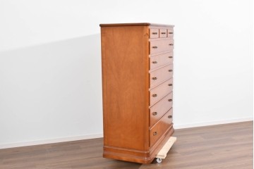 中古　横浜クラシック家具　ダニエル(Daniel)　Etranger(エトランジェ)　内部桐材　E-105　多段構成が魅力のチェスト　(R-085268)