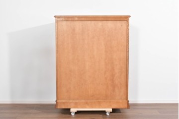 中古　横浜クラシック家具　ダニエル(Daniel)　Etranger(エトランジェ)　内部桐材　E-105　多段構成が魅力のチェスト　(R-085268)