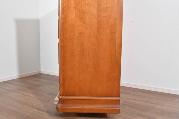 中古　横浜クラシック家具　ダニエル(Daniel)　Etranger(エトランジェ)　内部桐材　E-105　多段構成が魅力のチェスト　(R-085268)