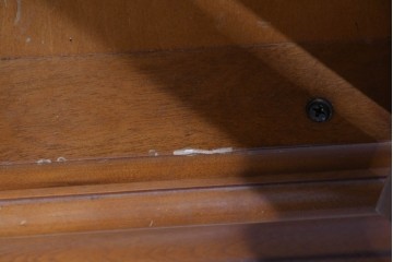 中古　美品　横浜クラシック家具 ダニエル(Daniel)　Etranger(エトランジェ)　E-101　優美なフレーム装飾が映えるワードローブ　定価約140万円相当　(R-085269)