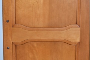 中古　美品　横浜クラシック家具 ダニエル(Daniel)　Etranger(エトランジェ)　E-101　優美なフレーム装飾が映えるワードローブ　定価約140万円相当　(R-085269)