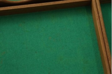 デンマークヴィンテージ　H.P. Hansen(H.P.ハンセン)　チーク材　柔らかな曲線が美しいサイドボード　(R-085270)