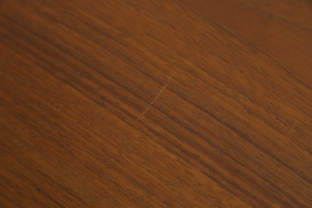 デンマークヴィンテージ　H.P. Hansen(H.P.ハンセン)　チーク材　柔らかな曲線が美しいサイドボード　(R-085270)