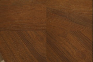 デンマークヴィンテージ　H.P. Hansen(H.P.ハンセン)　チーク材　柔らかな曲線が美しいサイドボード　(R-085270)