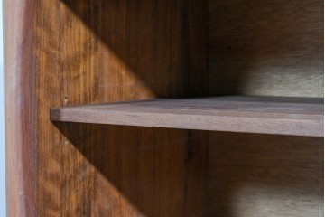 デンマークヴィンテージ　H.P. Hansen(H.P.ハンセン)　チーク材　柔らかな曲線が美しいサイドボード　(R-085270)