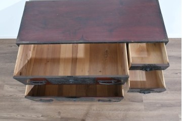 和製アンティーク　明治大正期　杉材　縁起物をあしらった金具が魅力的な佐渡箪笥ローチェスト　(R-085273)