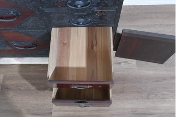 和製アンティーク　明治大正期　杉材　縁起物をあしらった金具が魅力的な佐渡箪笥ローチェスト　(R-085273)