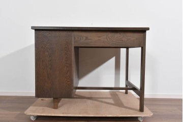 和製ヴィンテージ　神戸洋家具　ナラ材　豊かな木目と花の彫刻が調和するデスク　(R-085275)