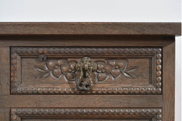 和製ヴィンテージ　神戸洋家具　ナラ材　豊かな木目と花の彫刻が調和するデスク　(R-085275)