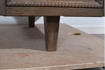 和製ヴィンテージ　神戸洋家具　ナラ材　豊かな木目と花の彫刻が調和するデスク　(R-085275)