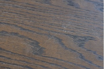 和製ヴィンテージ　神戸洋家具　ナラ材　豊かな木目と花の彫刻が調和するデスク　(R-085275)