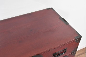 和製アンティーク　明治大正期　前面欅(ケヤキ)材　重厚な金具に木肌の美しさが映える合わせ一間の仙台箪笥　(R-085279)