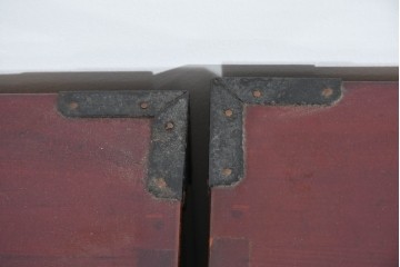 和製アンティーク　明治大正期　前面欅(ケヤキ)材　重厚な金具に木肌の美しさが映える合わせ一間の仙台箪笥　(R-085279)