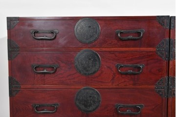 和製アンティーク　明治大正期　前面欅(ケヤキ)材　重厚な金具に木肌の美しさが映える合わせ一間の仙台箪笥　(R-085279)