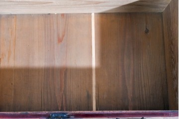 和製アンティーク　明治大正期　前面欅(ケヤキ)材　端正な金具意匠と美しい木目が魅力の仙台箪笥　(R-085280)