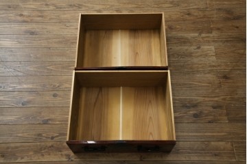 和製アンティーク　明治大正期　前面欅(ケヤキ)材　重厚な金具意匠が魅力の扉付き仙台箪笥　(R-085281)