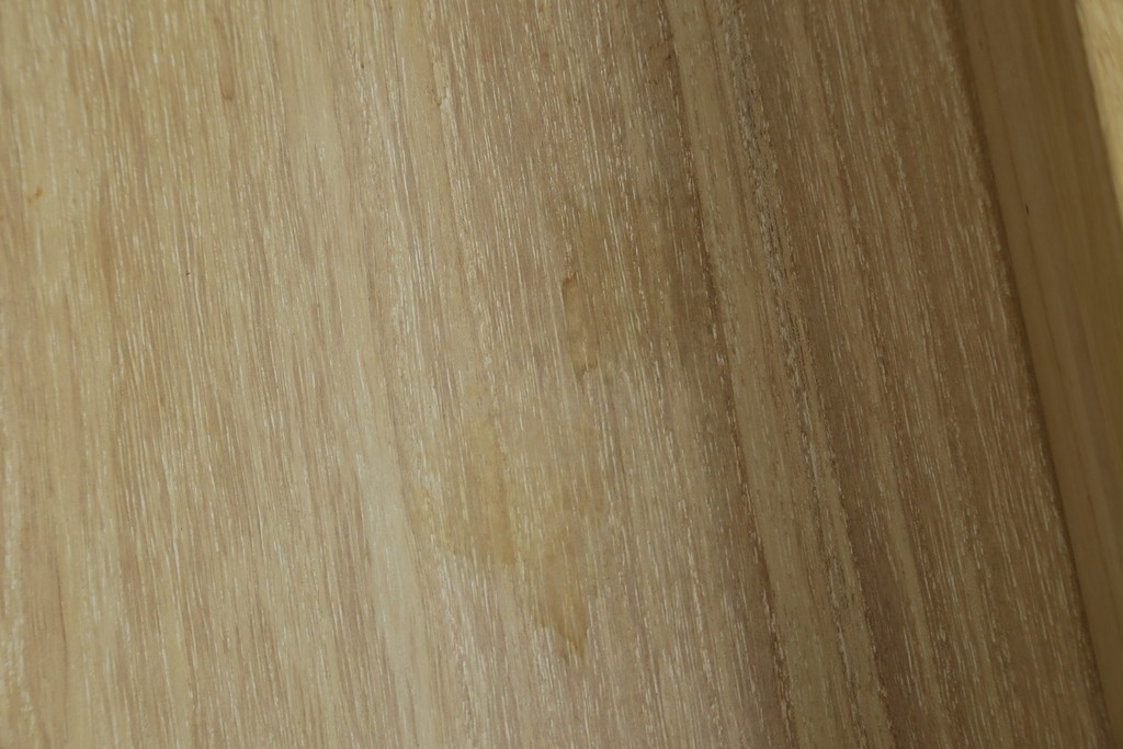 中古　美品　九州民芸家具　深みのある色調と格子意匠が魅力の重ね水屋箪笥　(R-085282)