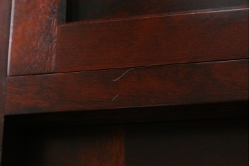 中古　美品　九州民芸家具　深みのある色調と格子意匠が魅力の重ね水屋箪笥　(R-085282)