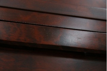 中古　美品　九州民芸家具　深みのある色調と格子意匠が魅力の重ね水屋箪笥　(R-085282)