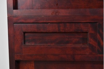 中古　美品　九州民芸家具　深みのある色調と格子意匠が魅力の重ね水屋箪笥　(R-085282)