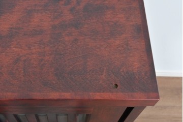 中古　美品　九州民芸家具　木肌の豊かな木目と格子が調和する上質な水屋箪笥サイドボード　(R-085283)