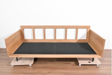 中古　ACME Furniture(アクメファニチャー)　CORONADO SOFA(コロナドソファ)　存在感のある木枠デザインの3人掛けソファ　定価約34万円　(R-085285)