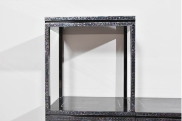 中古　美品　高級品　螺鈿装飾が華やかな飾り棚付きローボード　(R-085286)