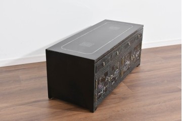 中古　美品　高級品　螺鈿装飾と引き出し収納が充実したローボード　(R-085288)