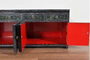 中古　美品　高級品　螺鈿装飾と引き出し収納が充実したローボード　(R-085288)