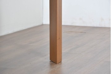 中古　イトーキ(ITOKI)　明るくすっきりとした印象のシンプルなダイニングテーブル　定価推定約22万円　(R-085291)